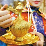 福州新东方厨师学校谈食论道:奇异酒具
