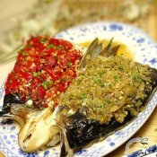 双椒蒸鱼头—福州新东方厨师学校推荐菜谱