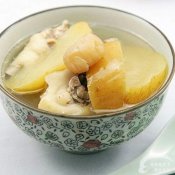 苹果川贝鸡汤—福州新东方厨师学校推荐菜谱