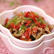 剁椒小炒牛柳—福州新东方厨师学校推荐菜谱