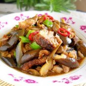 烤鸭烧茄子—福州新东方厨师学校推荐菜谱