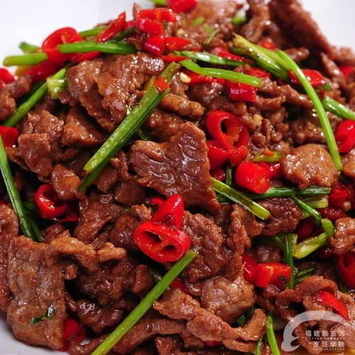 小炒黄牛肉—福州新东方厨师学校推荐菜谱