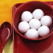新东方厨师培训学校食话:购买元宵须“四看”