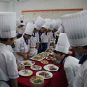 谁最美?——福建新东方厨师学校的学子们