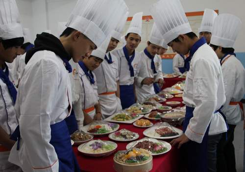 <em>女人</em>学什么技术好?--<em>学厨师</em>,就业不再步步惊心