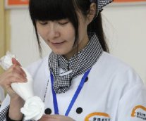 福州新东方烹饪学校:时尚西点师 新时代的魅力职业