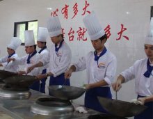 福州新东方烹饪学校:坚持不懈是实现梦想的翅膀