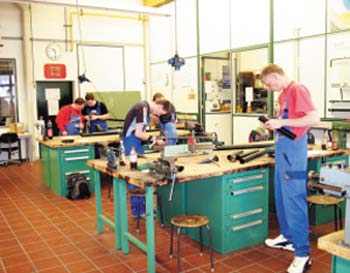 福州新东方厨师学校分享:德国职业教育告诉了