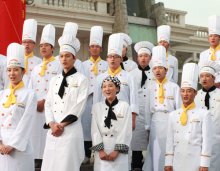 福建新东方烹饪学校:烹饪美食剧充斥荧幕 学厨师热潮涌动