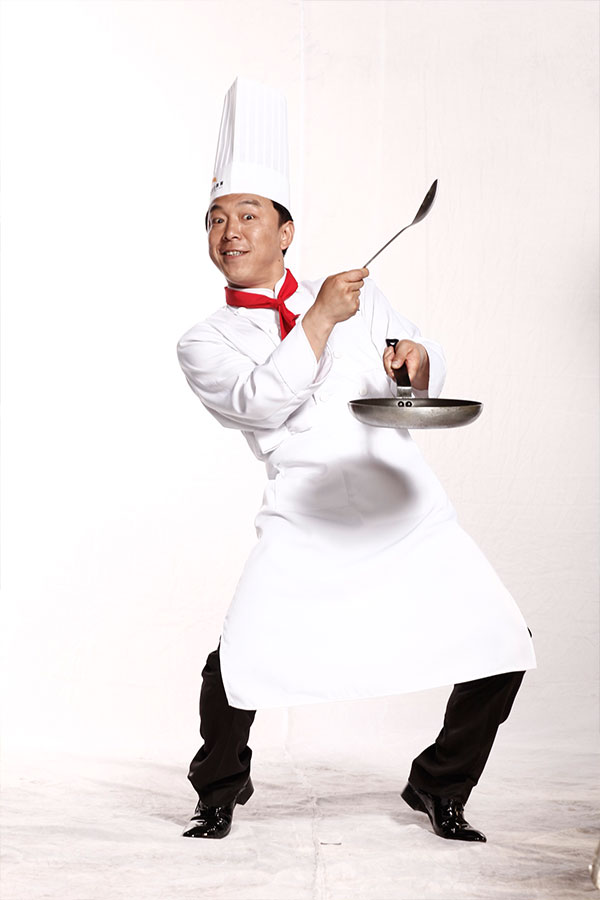 黄渤受邀担任新东方烹饪教育品牌形象大使_新
