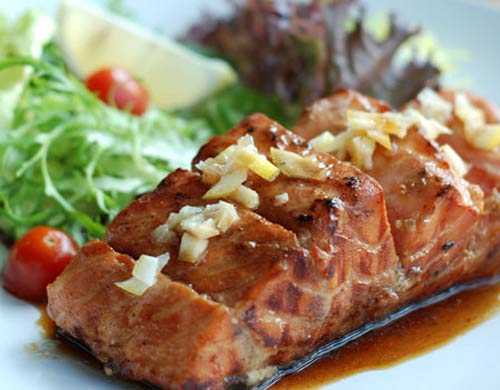 香煎三文鱼-新东方厨师培训学校推荐菜谱_新东