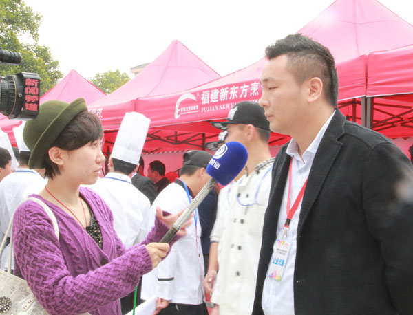 福建新闻频道现场采访:用人单位篇_新东方烹饪