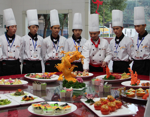 福建新东方厨师培训学校:初中生毕业学什么技