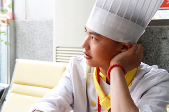 蒋鹏:因为你,我才与众不同 福建新东方烹饪学校