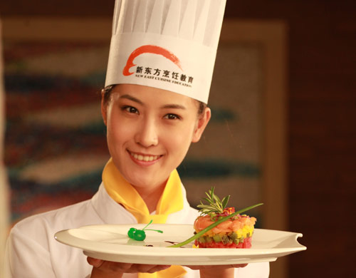 福建新东方厨师培训学校:女生毕业学厨师 做厨