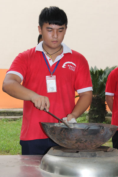�����¶������ѧУ