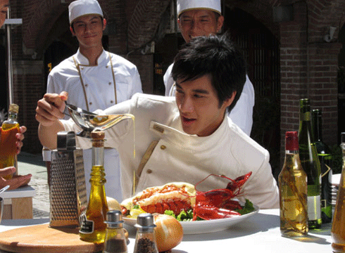 谁是最hold得住厨师服的男星呢_福建新东方烹