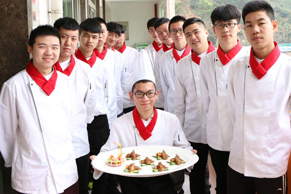 烹饪工艺 适合初中生的烹饪专业_福建新东方烹