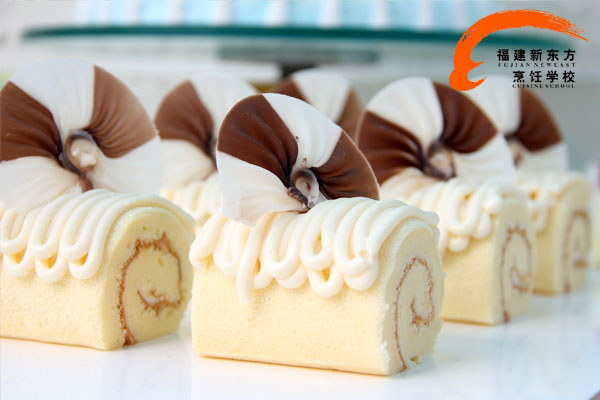 女生适合学什么专业?学西点烘焙前景好吗?_福