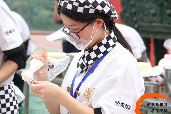 中考过后 宁德初中毕业的女生可以学什么技术