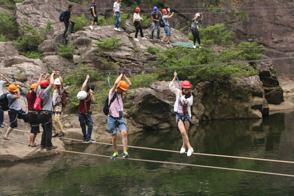 福建新东方员工素质拓展活动圆满落幕啦!_福建