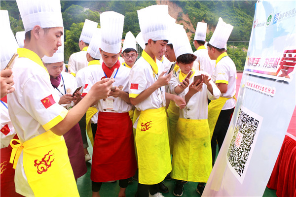 福建新东方“新起点,筑梦公益”启动仪式圆满成功!